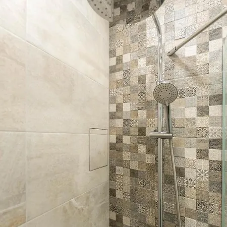 Lägenhet Cosy In Varna