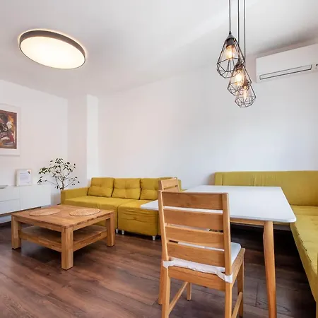 Apartment Cosy In Varna